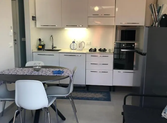 Appartement I Glicini 12 *