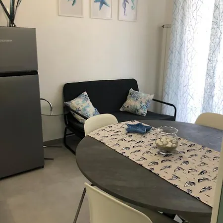 Апартаменты I Glicini 12